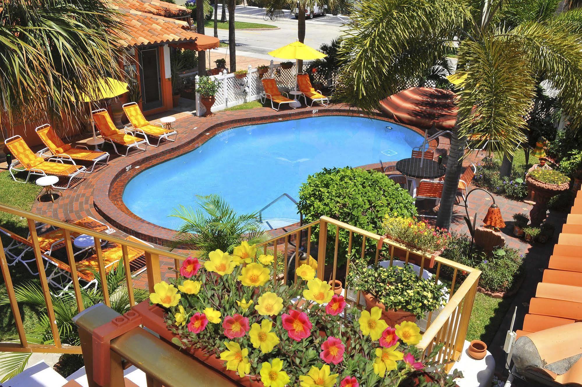 Blue Seas Courtyard Hotell Lauderdale-by-the-Sea Eksteriør bilde